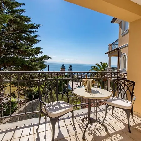 Apartment Perla With Balcony Ičići