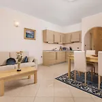 Apartmán Perla With Balcony *