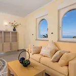 Perla With Balcony Apartmán Ičići