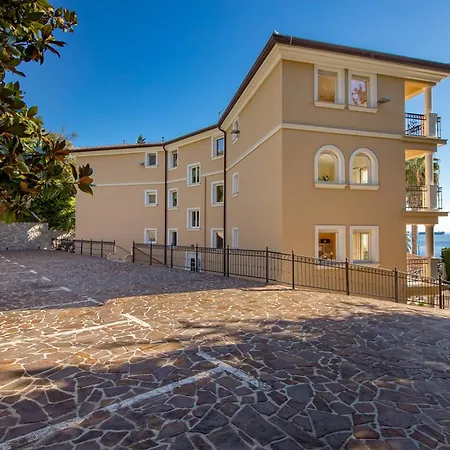 Perla With Balcony * Icici