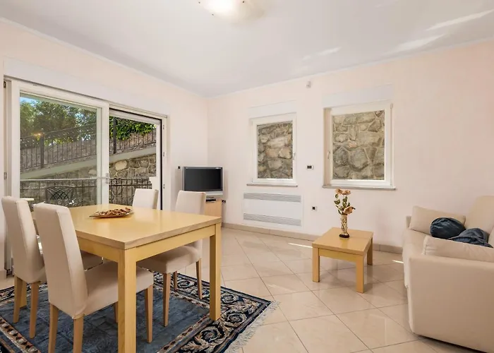 Apartament Perla With Balcony *