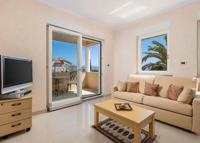 Perla With Balcony Apartament Ičići